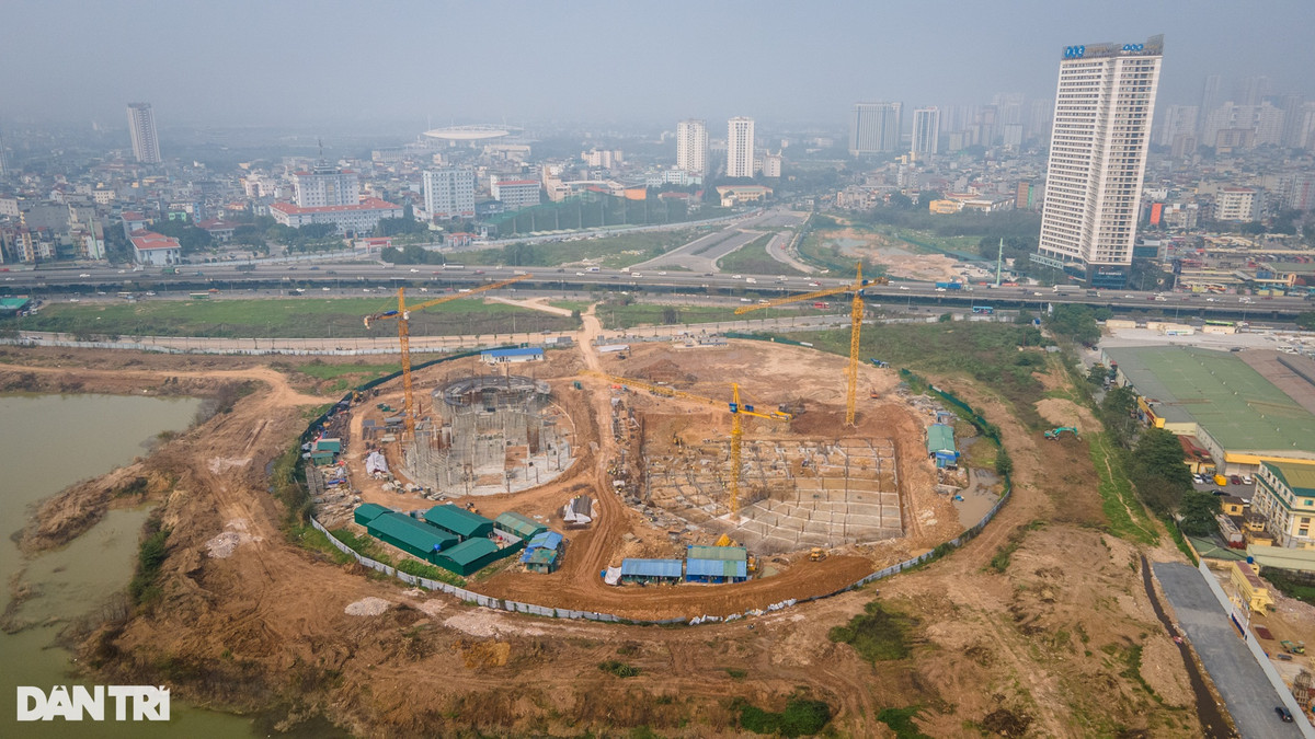 Cung Thiếu nhi Hà Nội hiện đang được xây mới tại Khu công viên và hồ điều hòa CV1, Khu đô thị mới Cầu Giấy và quận Nam Từ Liêm. Khu đất nằm chếch chéo đối diện với bến xe Mỹ Đình qua đường trên cao Vành đai 3.