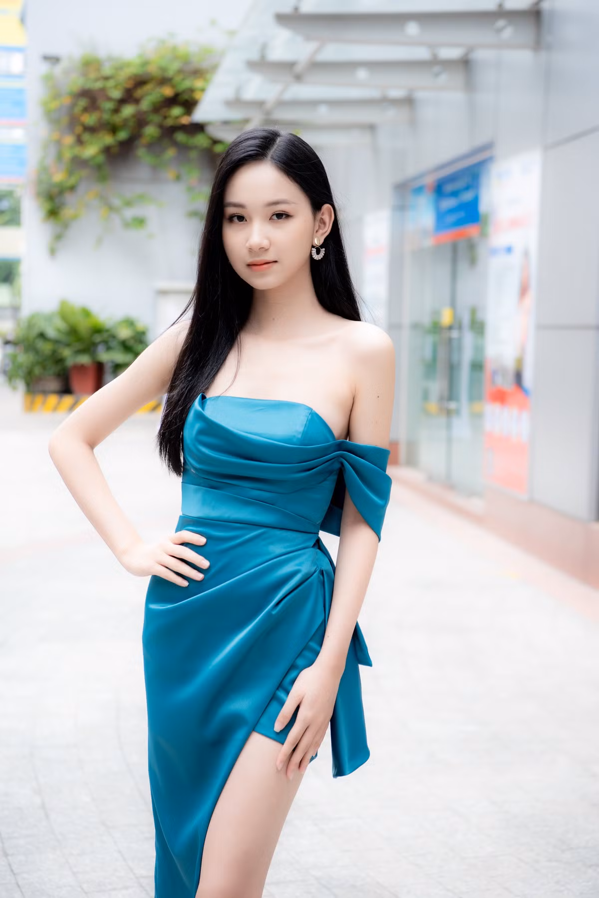 Thí sinh chiến thắng cuộc thi sẽ có cơ hội tham gia đấu trường sắc đẹp quốc tế Miss World - Hoa hậu Thế giới. Các đại diện Việt Nam tại sân chơi này trong vài năm gần đây là Tiểu Vy, Lương Thùy Linh, Đỗ Thị Hà.