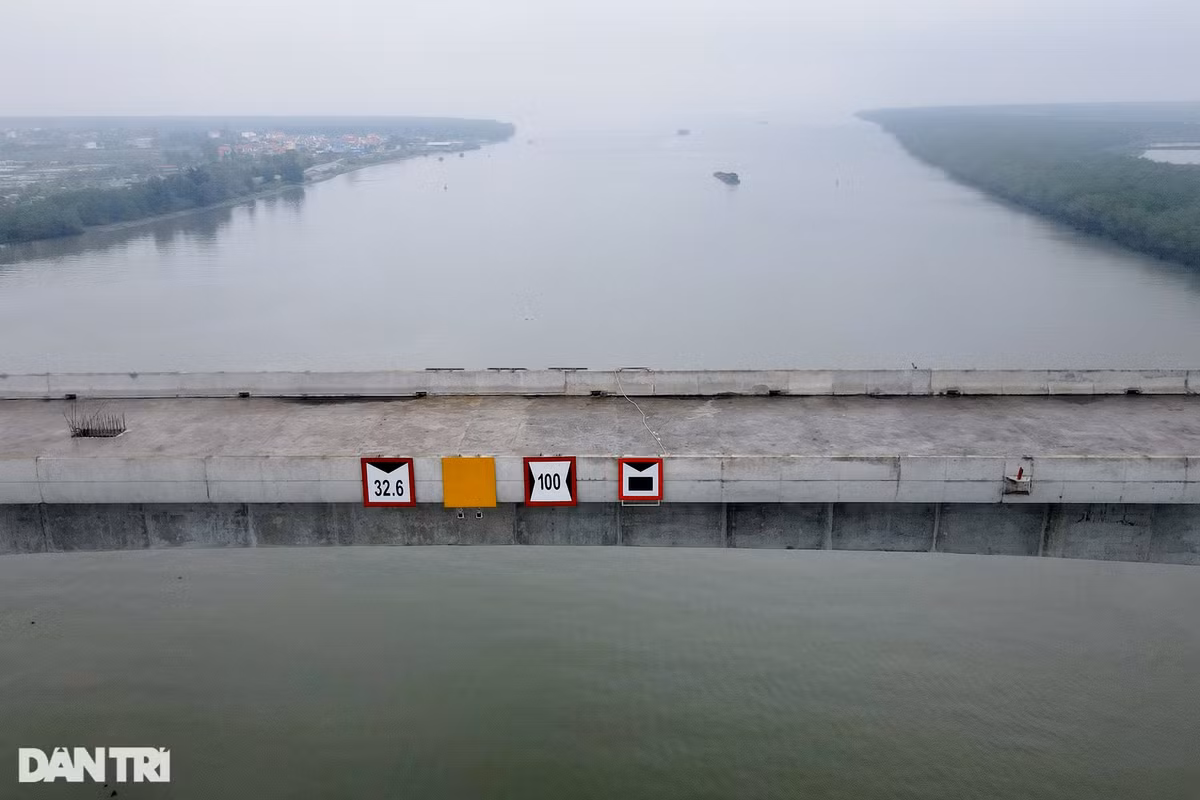 Dai cong truong o Hai Phong xay cau hon 800 ty dong noi hai bo song Van Uc-Hinh-5