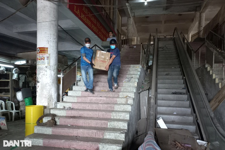 Hinh anh cuoi cung cua cho Sat Hai Phong truoc khi chi con la hoai niem-Hinh-6