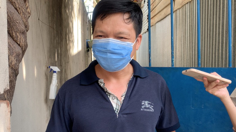 Chung kien 2 me con roi tu tang 10 chung cu o TPHCM-Hinh-3