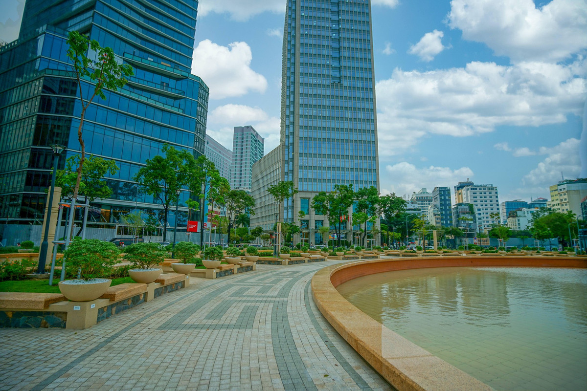 Bất chấp khó khăn do ảnh hưởng từ dịch COVID-19, thế nhưng nhờ sự quyết tâm đẩy nhanh tiến độ, công trình đã về đích trong niềm phấn khởi của người dân thành phố.