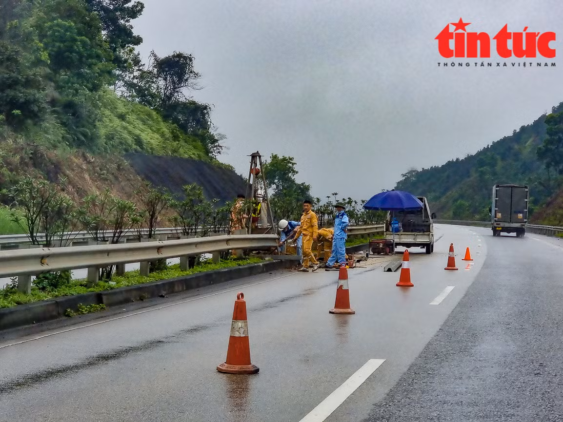 Việc bảo trì tuyến cao tốc này hiện đang được thực hiện "chắp vá", nhỏ lẻ.
