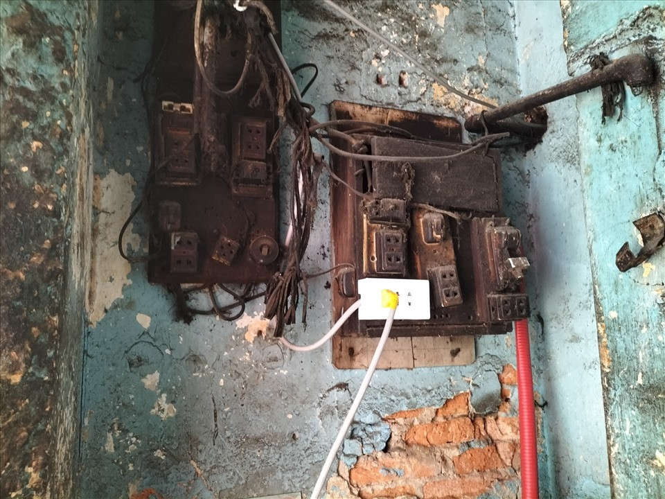 Trước đó, ngày 4.3, Sở Xây dựng TPHCM có văn bản gửi UBND TPHCM về công tác di dời khẩn cấp các hộ dân và tháo dỡ chung cư số 440 đường Trần Hưng Đạo (phường 11, quận 5).