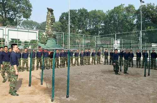 Giờ huấn luyện thể lực của học viên.