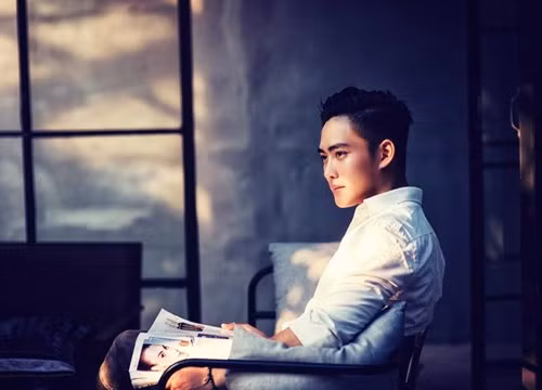 Chàng cảnh sát Việt đẹp trai này có tên Thái Bá Nam, đang công tác tại phòng CSGT Công an TP Hà Nội và đến nay đã có 5 năm trong nghề.