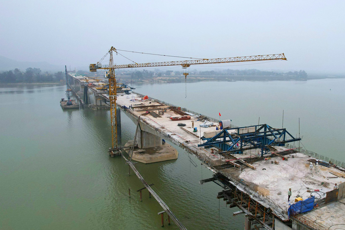 Hợp long cây cầu dài nhất cao tốc Bắc – Nam - Hình 3 Hop long cay cau dai nhat cao toc Bac – Nam-Hinh-3