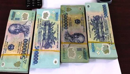 Nem bom xang, doa bien ca nha giam doc thanh heo quay-Hinh-2