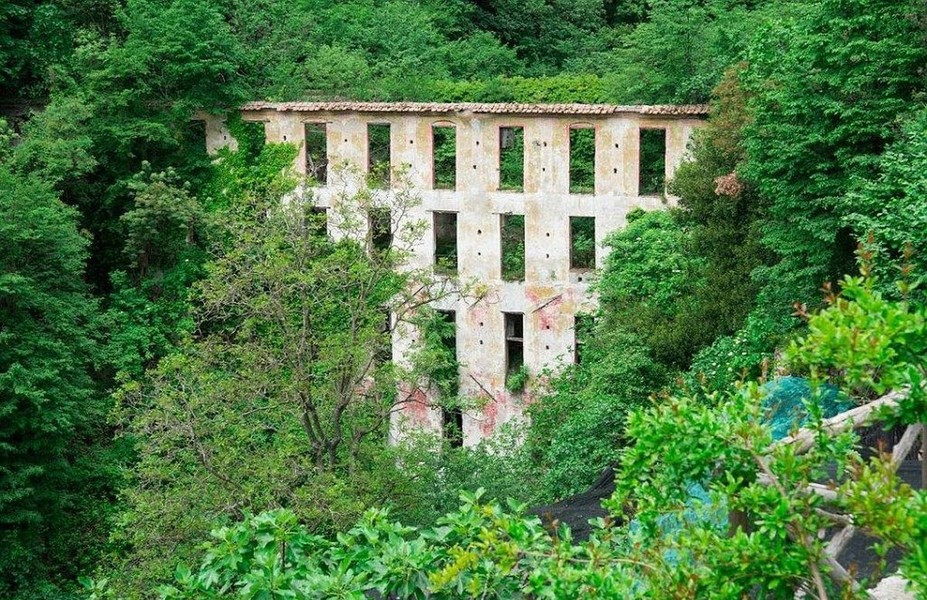 Nhung dia diem bi bo hoang noi tieng the gioi