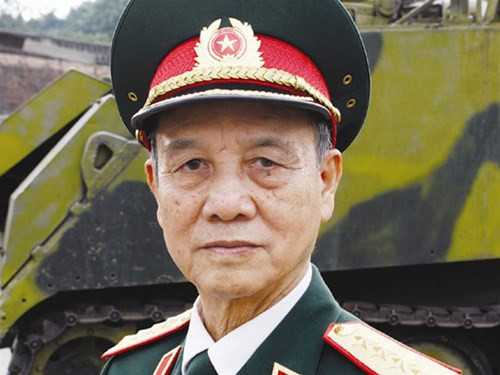 10. Đại tướng Phạm Văn Trà (năm sinh: 1935). Năm thụ phong: 2003. Quê quán: Bắc Ninh. Chức vụ cao nhất: Bộ trưởng Bộ Quốc phòng (1997-2006). Chức vụ cao nhất trong Đảng Cộng sản Việt Nam: Ủy viên Bộ Chính trị (1997-2006). Danh hiệu khác: Anh hùng lực lượng vũ trang nhân dân. Ảnh: T.T.H - T.L/Tiền Phong.Tanh