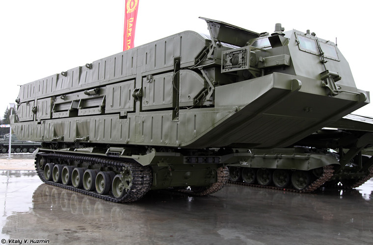 Khung gầm cơ sở của 561P là xe tăng T-72.