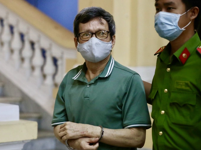 Ong Tat Thanh Cang chap nhan hinh phat 6 nam tu-Hinh-2