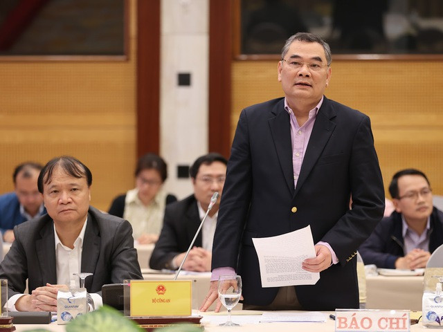 Bộ Công an: Số bị can vụ các TT đăng kiểm không dừng ở 400 Bo Cong an: So bi can vu cac TT dang kiem khong dung o 400