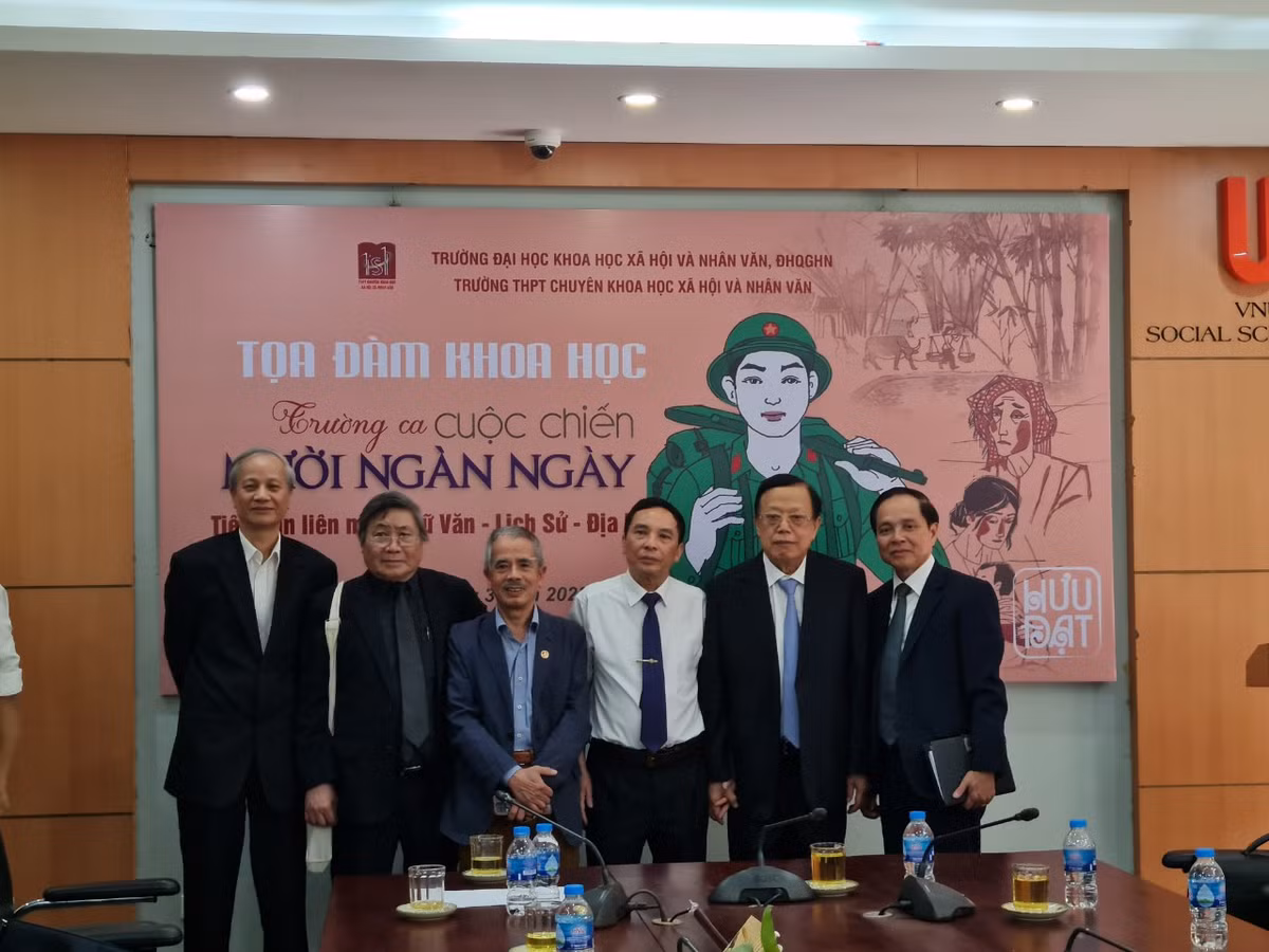 “Truong ca Cuoc chien muoi ngan ngay” – hoc Lich su theo cach day cam xuc-Hinh-13