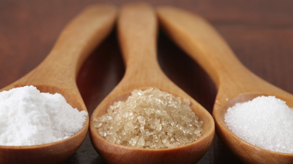 6. Đường buộc cơ thể phải sản xuất cortisol Khi ăn đường, cơ thể sản xuất cơ chế ức chế đường bằng hormone tạo ra căng thẳng – cortisol. Khi cortisol tăng cao có thể gây ra giảm ham muốn tình dục, rối loạn chức năng cương dương và ở phụ nữ còn gây ra chu kỳ kinh nguyệt không đều.