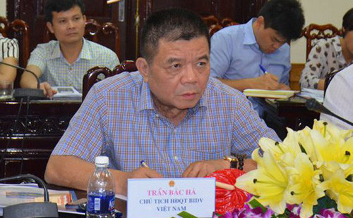 Ông Trần Bắc Hà, nguyên Chủ tịch HĐQT Ngân hàng Đầu tư và phát triển VN (BIDV) đang điều trị ung thư gan tại Singapore.