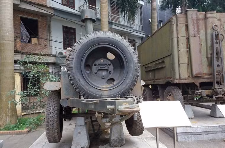 Xe bếp này có thể kéo đi bằng các loại xe vận tải bánh lốp.