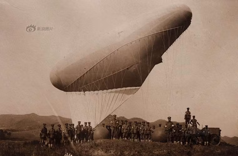 Nhằm cổ vũ khích lệ tinh thần cho các binh sĩ, Viên Thế Khải quy định người nào biết đọc thông thạo sẽ hưởng mức lương khởi điểm là 5 lạng bạc/ tháng. Đặc biệt, người nào biết viết và làm báo cáo luyện tập thì hưởng mức lương là 22 lượng bạc/ tháng. Đây có thể được coi là mức lương khá hấp dẫn đối với những người xuất thân nghèo đói cơ cực tham gia vào đội quân mới này.