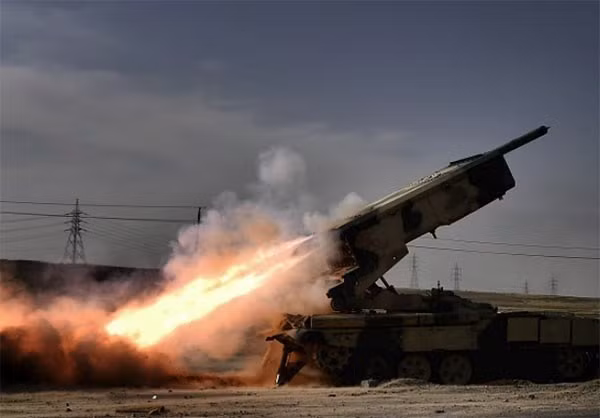 Hình ảnh trong trận quyết chiến với IS ở chiến trường tây Mosul. Ảnh FNA