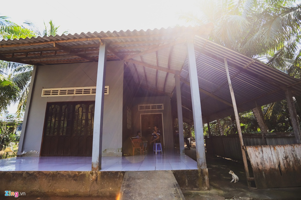 Khi được hỏi về cuộc sống sau khi con trai trở thành người nổi tiếng, cha của Jack khẳng định không có gì thay đổi. “Tôi cũng không biết sao nhưng mấy tháng nay chưa thấy con phụ giúp gia đình”, ông nói.