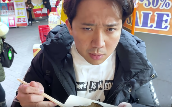 Tran Thanh - Hari Won quyet tranh nhau do an giua duong pho Han Quoc-Hinh-3