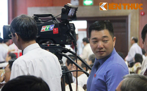 Chu tich quan tre nhat TPHCM trung cu HDND TP-Hinh-2