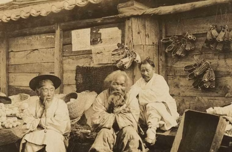 Những người đàn ông ở đất nước Triều Tiên dưới thời đại Joseon. Ảnh Sina