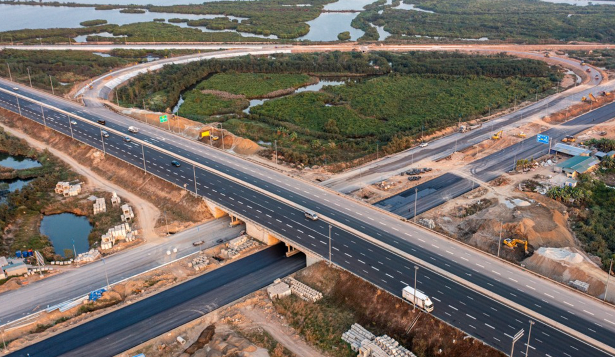 Vì sao dự án tiền tỷ nút giao Đầm Nhà Mạc chậm tiến độ? Vi sao du an tien ty nut giao Dam Nha Mac cham tien do?