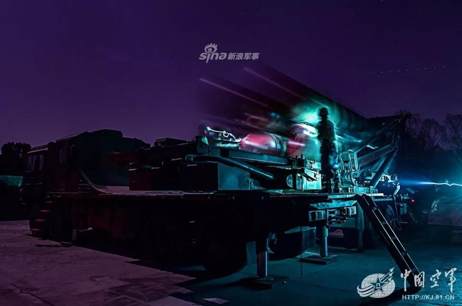 Các mục tiêu phù hợp với tổ hợp HQ-22 bao gồm các loại máy bay cánh bằng bao gồm cả máy bay không người lái cỡ nhỏ, tên lửa hành trình, tên lửa không đối đất chiến thuật, trực thăng vũ trang,... Nguồn ảnh: Sina.