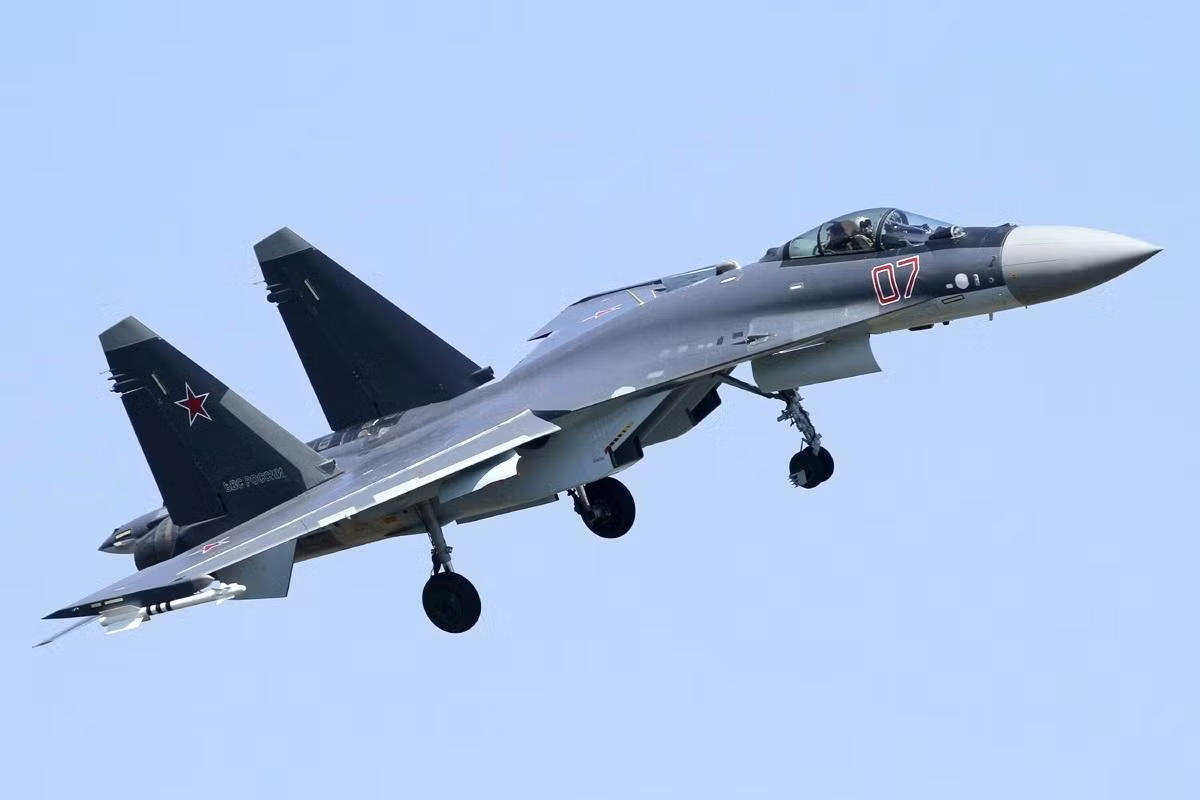 Các chiến đấu cơ Su-35 được Không quân Indonesia lựa chọn làm thay thế cho các chiến đấu cơ đời cũ loại F-5E mà nước này từng sở hữu từ thời Chiến tranh Việt Nam. Nguồn ảnh: Pinterest.