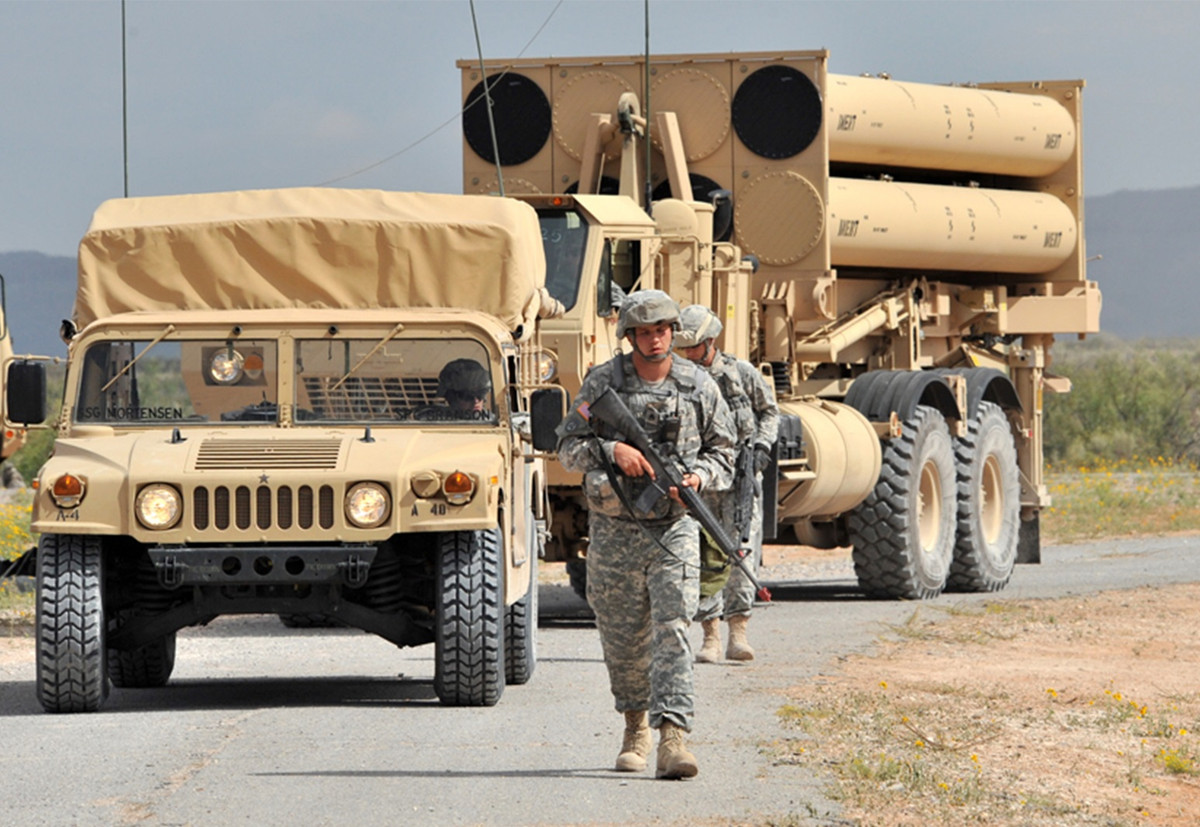 Cũng theo thông tin được truyền thông Mỹ đăng tải, quá trình triển khai hệ thống THAAD của Mỹ sẽ phục vụ cho cuộc tập trận chung giữa Mỹ và Israel sắp diễn ra tới đây. Trong đó, chủ yếu phía Mỹ sẽ chia sẻ các bài tập nhằm nâng cao năng lực phòng không và chống tên lửa của phía Israel. Nguồn ảnh: Tube.