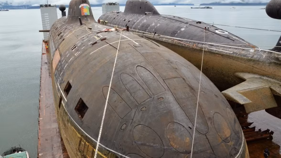 Không những thế các tàu ngầm Akula còn sẽ được trang bị các thiết bị hành hải do Ấn Độ tự sản xuất, như cảm biến, thông tin liên lạc, tác chiến điện tử. Nguồn ảnh: Pinterest.