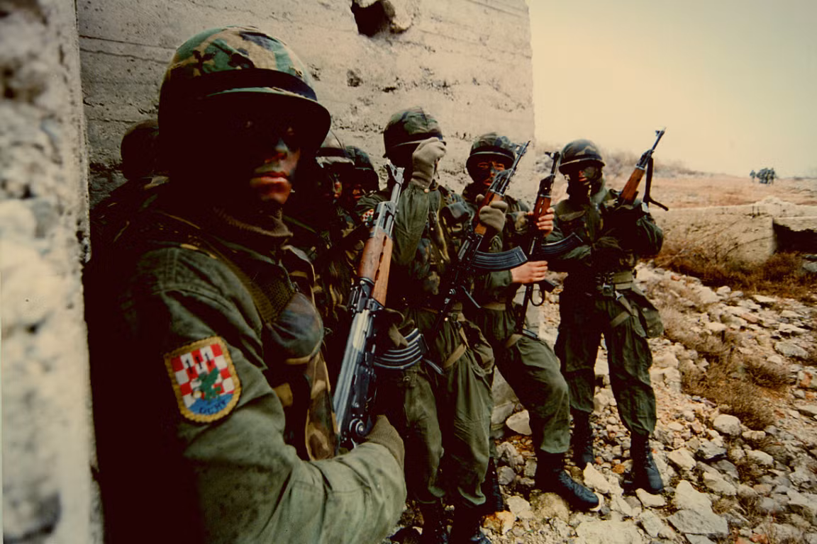 Cái giá của cuộc chiến tranh kéo dài này đó là giải tán được Cộng hoà Liên bang Xã hội chủ nghĩa Nam Tư, thành lập một loạt các quốc gia độc lập mới. Nguồn ảnh: Flickr.