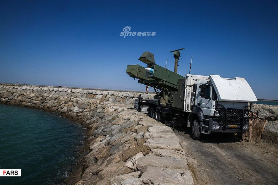 Đây là loại tên lửa chống hạm tầm trung không những có khả năng tấn công tiêu diệt mục tiêu trên biển mà nó còn có khả năng tiêu diệt cả các mục tiêu ven biển, bao gồm cả các mục tiêu cố định dưới mặt đất. Nguồn ảnh: FARS.