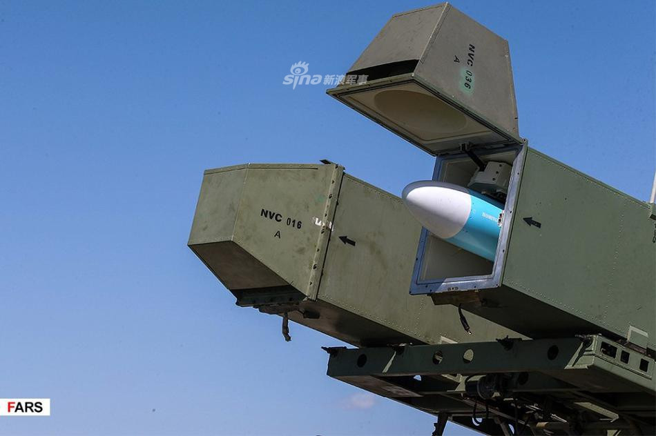 Lần đầu tiên được ra mắt vào khoảng tháng 8/2011, phía Iran đã khẳng định loại tên lửa này có tầm bắn lên tới 300 km và là "loại tên lửa mạnh nhất của Hải quân Iran" hiện nay. Nguồn ảnh: FARS.