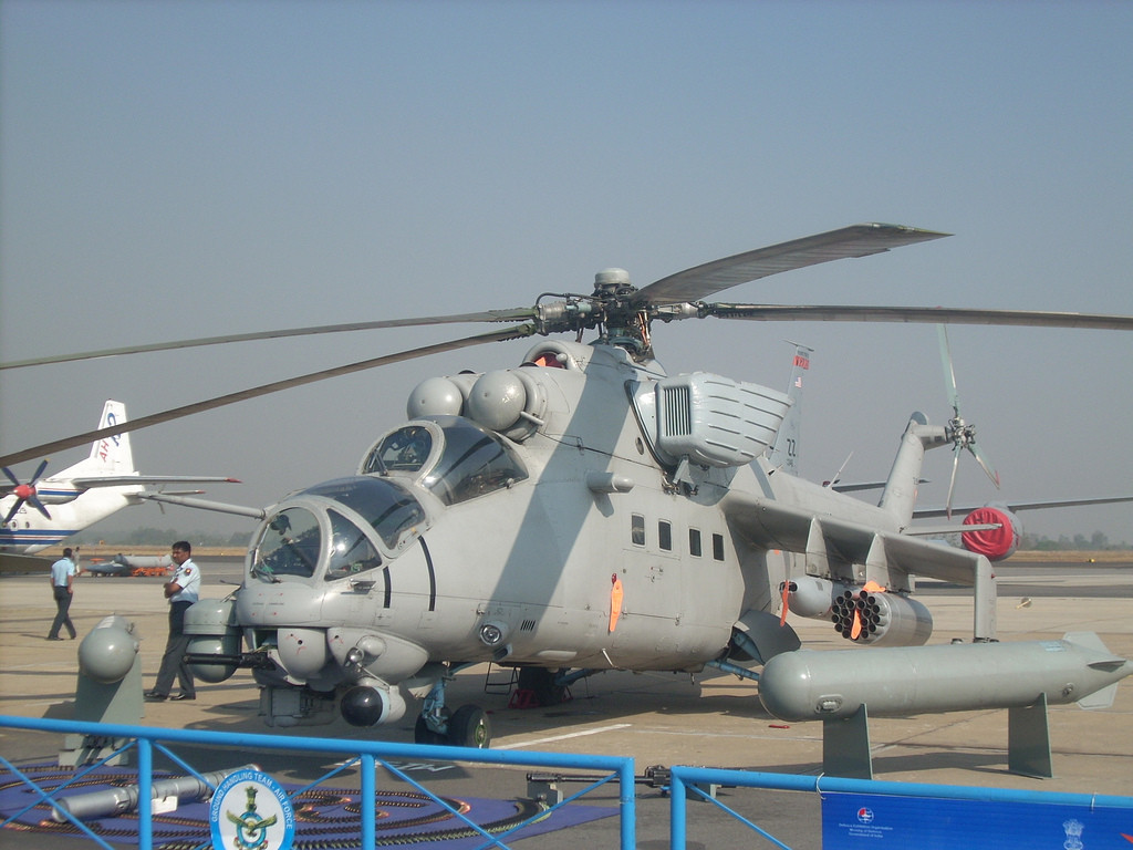 Tiếp đến là trực thăng tấn công Mi-35 được phát triển từ trực thăng tấn công Mi-24 cũng do Liên Xô trước đây sản xuất. Nguồn ảnh: IAF.