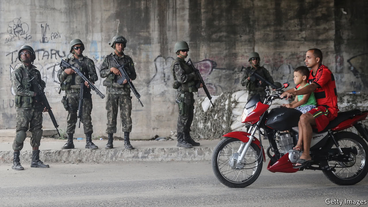 Sau khi gặp hoả lực áp đảo của lực lượng áp tải, những kẻ tấn công này đã rút đi nhanh chóng. Hiện vẫn chưa rõ những kẻ tấn công này có kế hoạch cướp uranium hay chỉ là một cuộc tấn công "nhầm". Nguồn ảnh: BI.