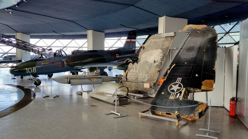 Chi tiết hơn, hệ thống radar của Nam Tư đã có cải tiến đáng kể với việc sử dụng bước sóng dài để cho phép nó có thể phát hiện được máy bay tàng hình ở khoảng cách gần. Nguồn ảnh: Aviationist.