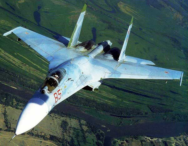 Các phi công Su-27 và B-52 của Nga và Mỹ sau đó đã sử dụng hệ thống liên lạc tầm ngắn để tiếp sóng và nói chuyện với nhau đúng như công lệ quốc tế. Mỹ cho rằng Nga không hề tạo áp lực và chiếc B-52 đã hoàn thành nhiệm vụ trước đó của mình. Nguồn ảnh: BI.