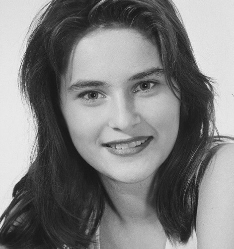 Ảnh: Vẻ đẹp thời thiếu nữ của Đệ nhất phu nhân Mỹ Melania Trump - Hình 2 Anh: Ve dep thoi thieu nu cua De nhat phu nhan My Melania Trump-Hinh-2