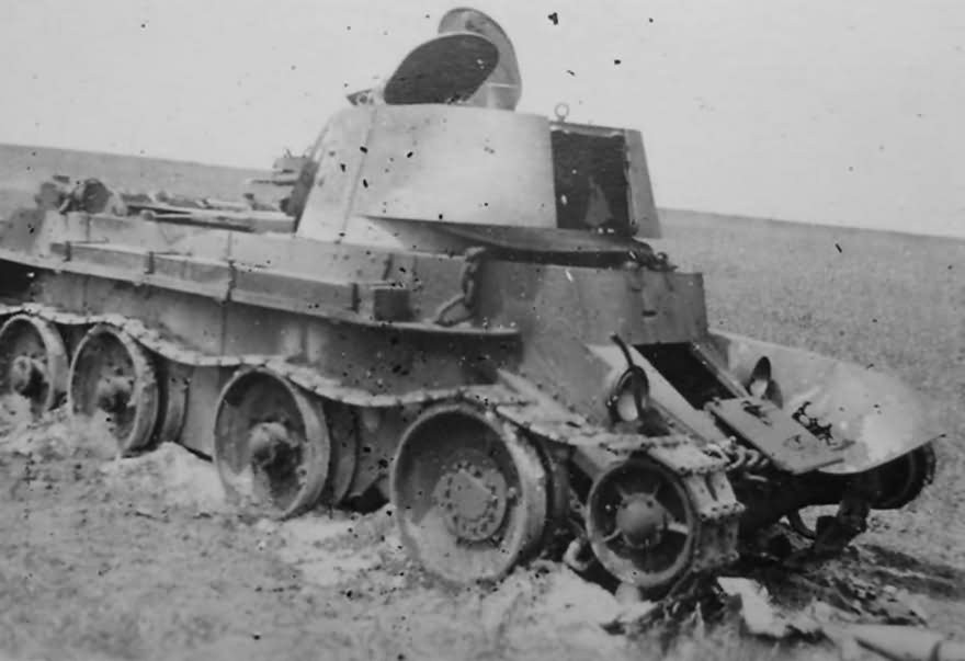 T-34 va con duong lam nen chiec xe tang huyen thoai