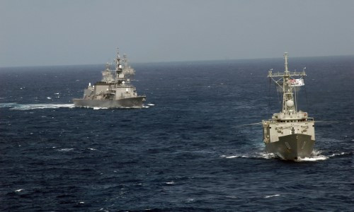 Mọi khu trục hạm cỡ nhỏ của Nhật Bản đều có khả năng mang theo trực thăng - cung cấp thêm phạm vi tác chiến và vùng ảnh hưởng của các tàu chiến này trong quá trình hoạt động trên biển. Nguồn ảnh: JSDF.