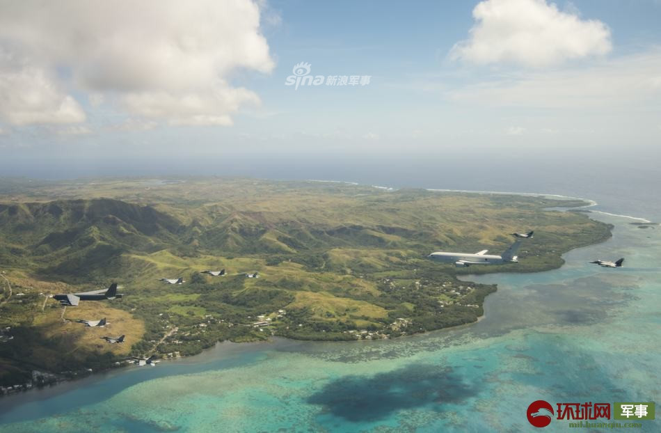 Theo Lầu Năm Góc, Hải quân Mỹ vừa khởi động một cuộc tập trận chống ngầm quy mô lớn trên vùng biển Thái Bình Dương vào hôm nay 14/3 với sự tham gia của hai đồng minh thân cận là Anh và Nhật Bản. Nguồn ảnh: Sina.