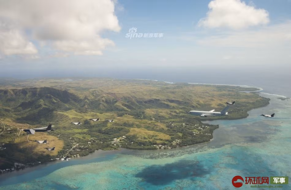 Theo Lầu Năm Góc, Hải quân Mỹ vừa khởi động một cuộc tập trận chống ngầm quy mô lớn trên vùng biển Thái Bình Dương vào hôm nay 14/3 với sự tham gia của hai đồng minh thân cận là Anh và Nhật Bản. Nguồn ảnh: Sina.