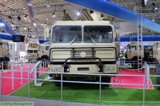 Toàn bộ cơ cấu hoả lực được đặt trên khung gầm xe tải loại SX2400 do Tập đoàn Ô-tô Thiểm Tây (Shaanxi) sản xuất. Đây là hệ thống khung gầm 6x6, có khả năng chở theo tối đa 3 thành viên kíp chiến đấu và có khoang điều khiển được đặt luôn ở Thiêna sau xe. Nguồn ảnh: Armyrecognition.