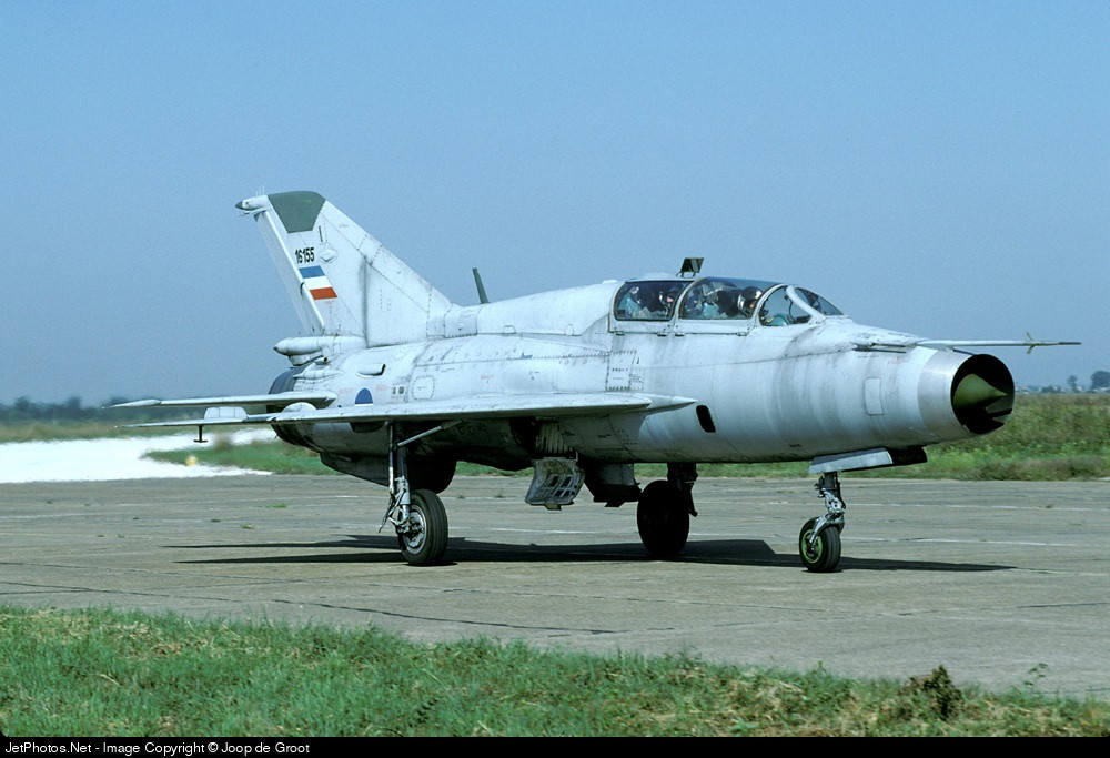 Không quân của Serbia cũng trang bị loại tiêm kích này, ước tính không quân nước này có 31 chiếc tiêm kích MiG-21 nhưng từ năm 2015, tất cả đã bị nằm đất và không còn khả năng bay. Nguồn ảnh: Airforceslist.