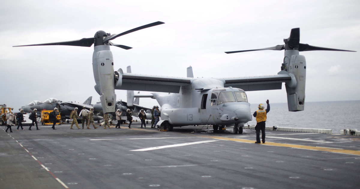 Có giá khoảng hơn 70 triệu USD cho mỗi chiếc, V-22 Osprey là loại phương tiện bay cực kỳ độc đáo do Mỹ thiết kế và vận hành. Hiện loại phương tiện này có mặt trong ba lực lượng đó là Thuỷ quân Lục chiến, Không quân và Hải quân Mỹ. Nguồn ảnh: USAF.