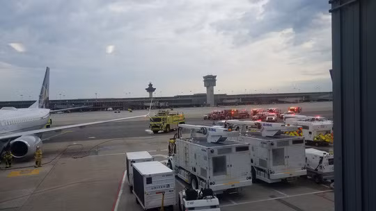 May bay Boeing 737 ha canh khan cap, mot so hanh khach nhap vien-Hinh-2