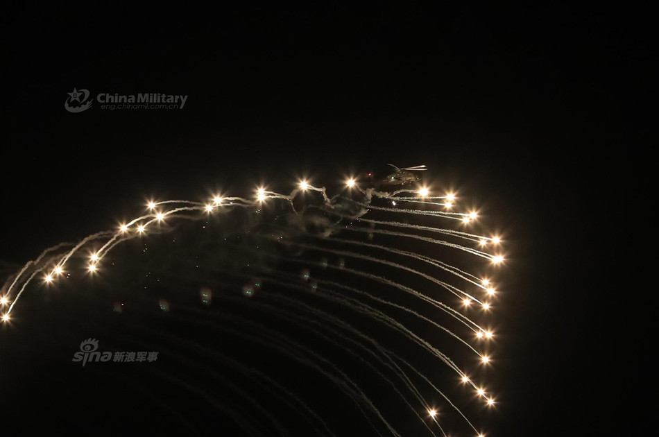 Hiện tại, Z-10 đang có tổng cộng 6 phiên bản khác nhau trong đó có phiên bản Z-10M vốn được Trung Quốc cải biên để bán cho Pakistan. Tuy nhiên chưa hề có thông tin về việc Pakistan sở hữu loại trực thăng này. Nguồn ảnh: Sina.