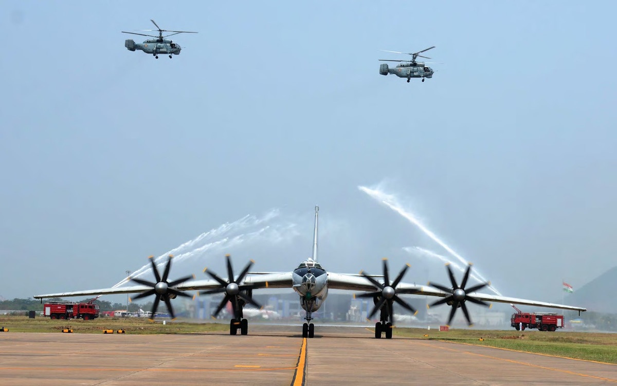 Năm 2009, 11 phi hành đoàn trên một chiếc Tu-142 của Không quân Hải quân Nga đã thiệt mạng trong một vụ tai nạn có nguyên nhân được cho là do lỗi động cơ. Nguồn ảnh: QQ.